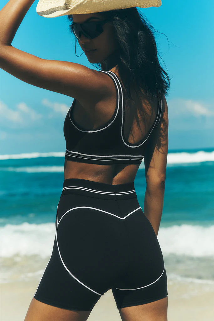 ALO: Airbrush Heart Throb Black/White Short Set