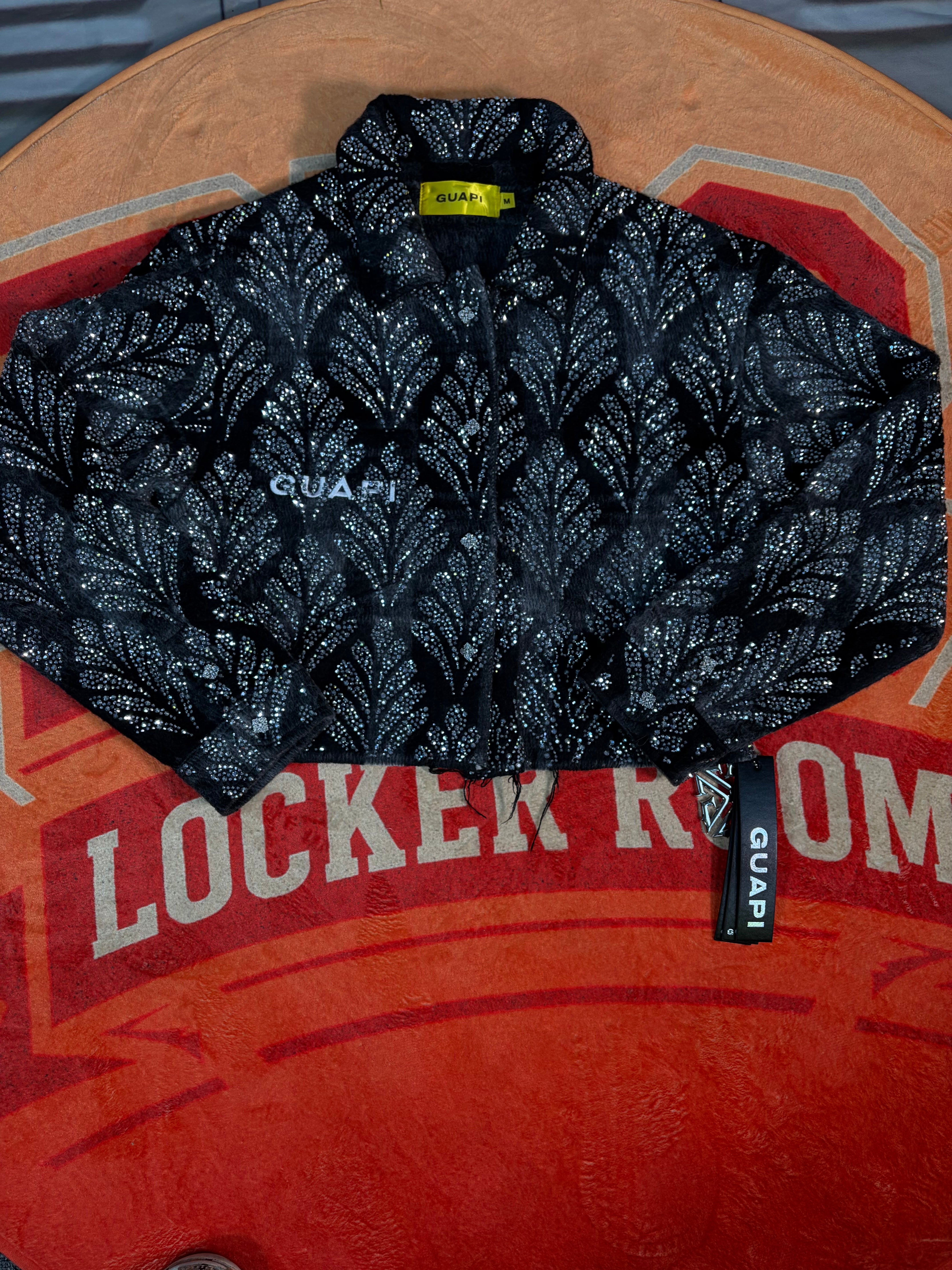 GUAPI: Embellished Cropped Flannel Black