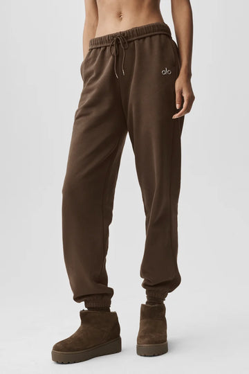 Athletic Wear: Accolade Sweat Pants Espresso