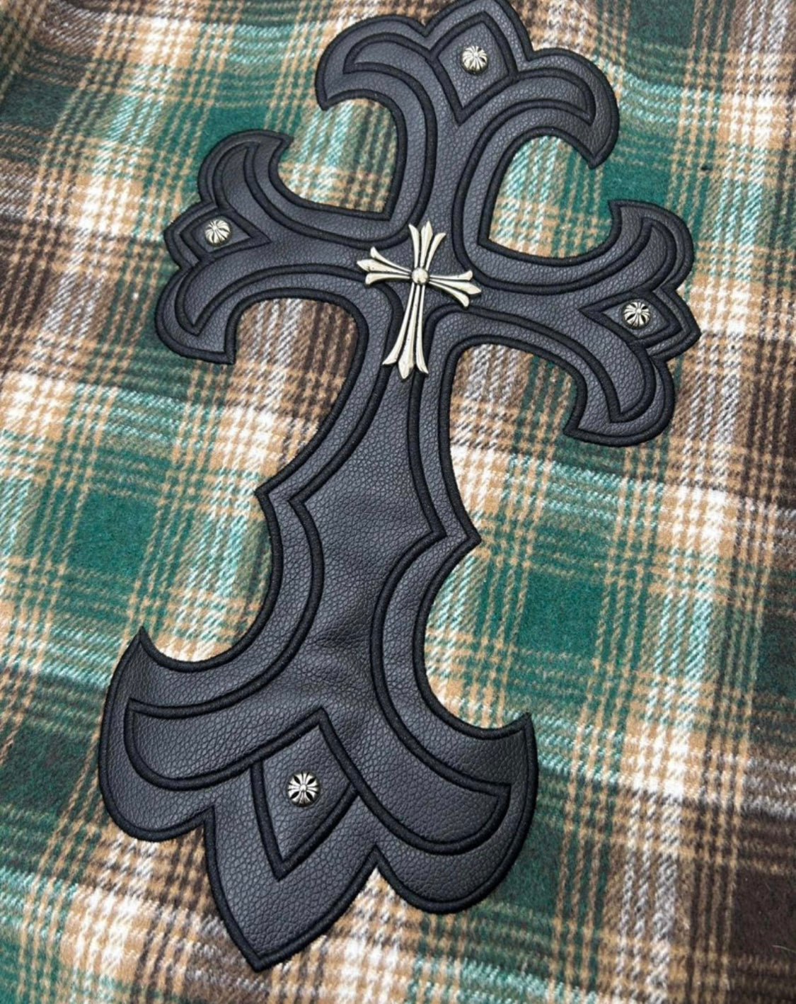 Chrome heart: flannel green/brown