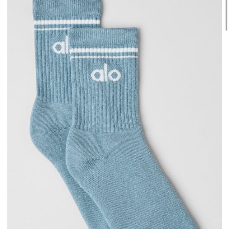 Alo: Yoga Half-Crew Throwback Sock
