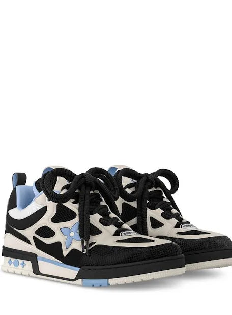 LOUIS VUITTON : Light blue/black skates