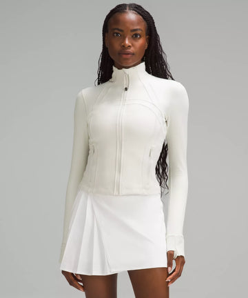 Athletic Wear: CREAM CROPPED 4 IN SHORT SET