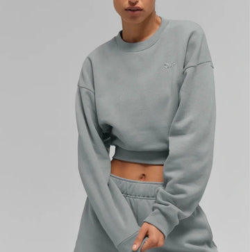 ALO: Cropped Accolade Crewneck Lunar Gray