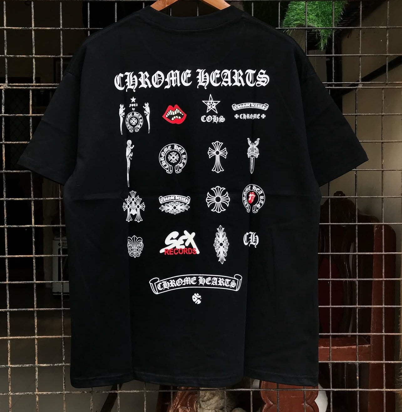 CHROMEHEART: MULTI-LOGO BLACK T-SHIRT