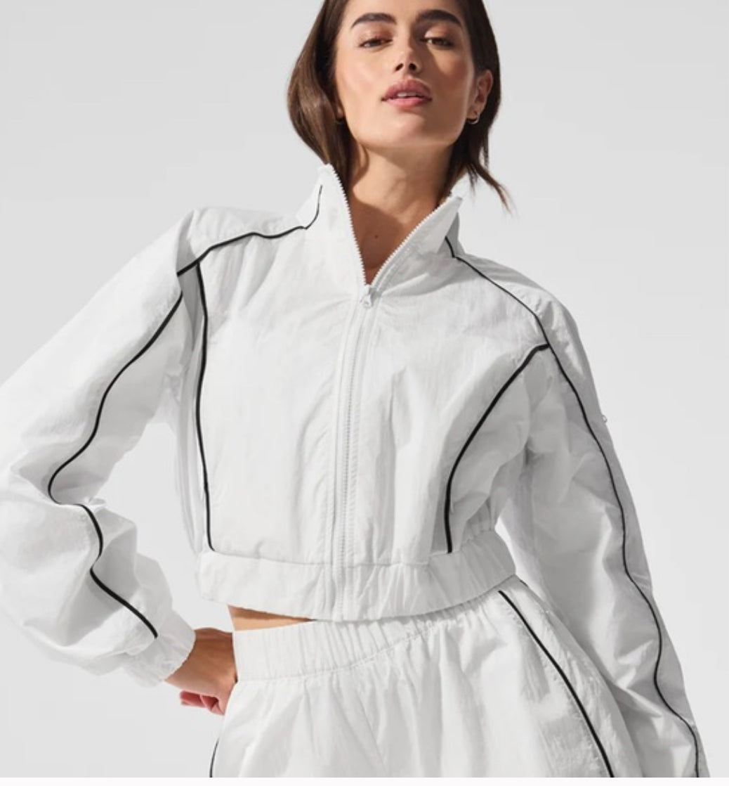ALO : White Jacket
