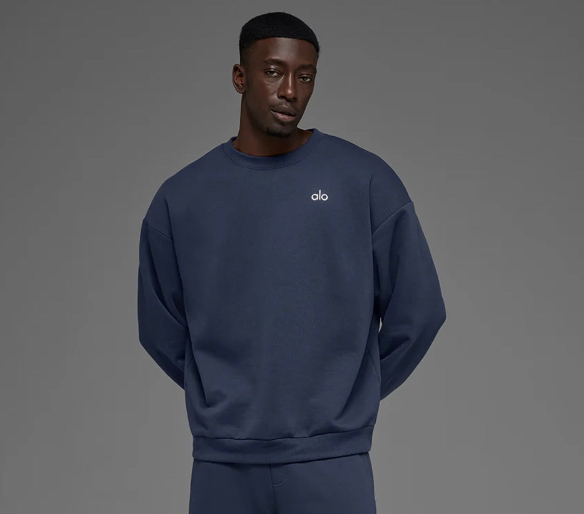ALO: Accolade Crew Neck Pullover Navy Blue
