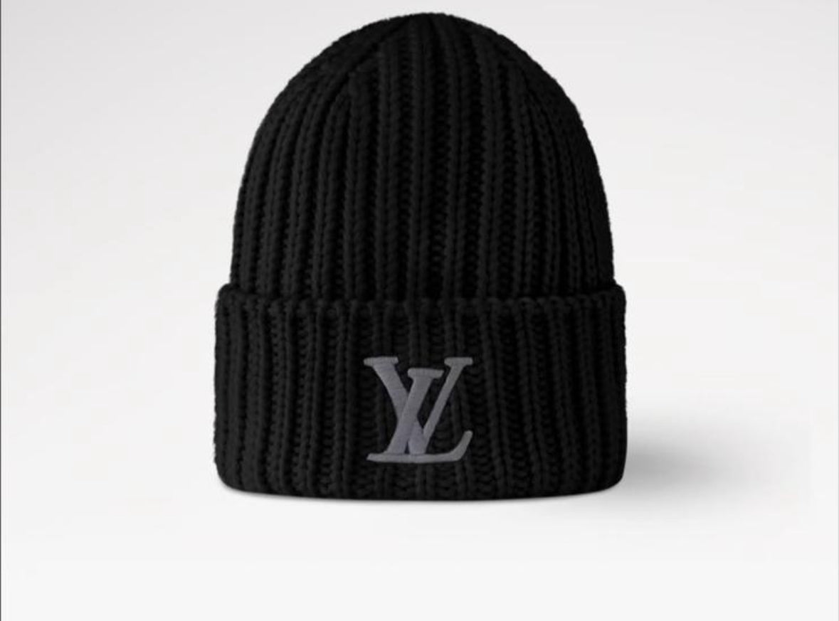 LOUIS VUITTON: BLK ONLY LV BEANIE
